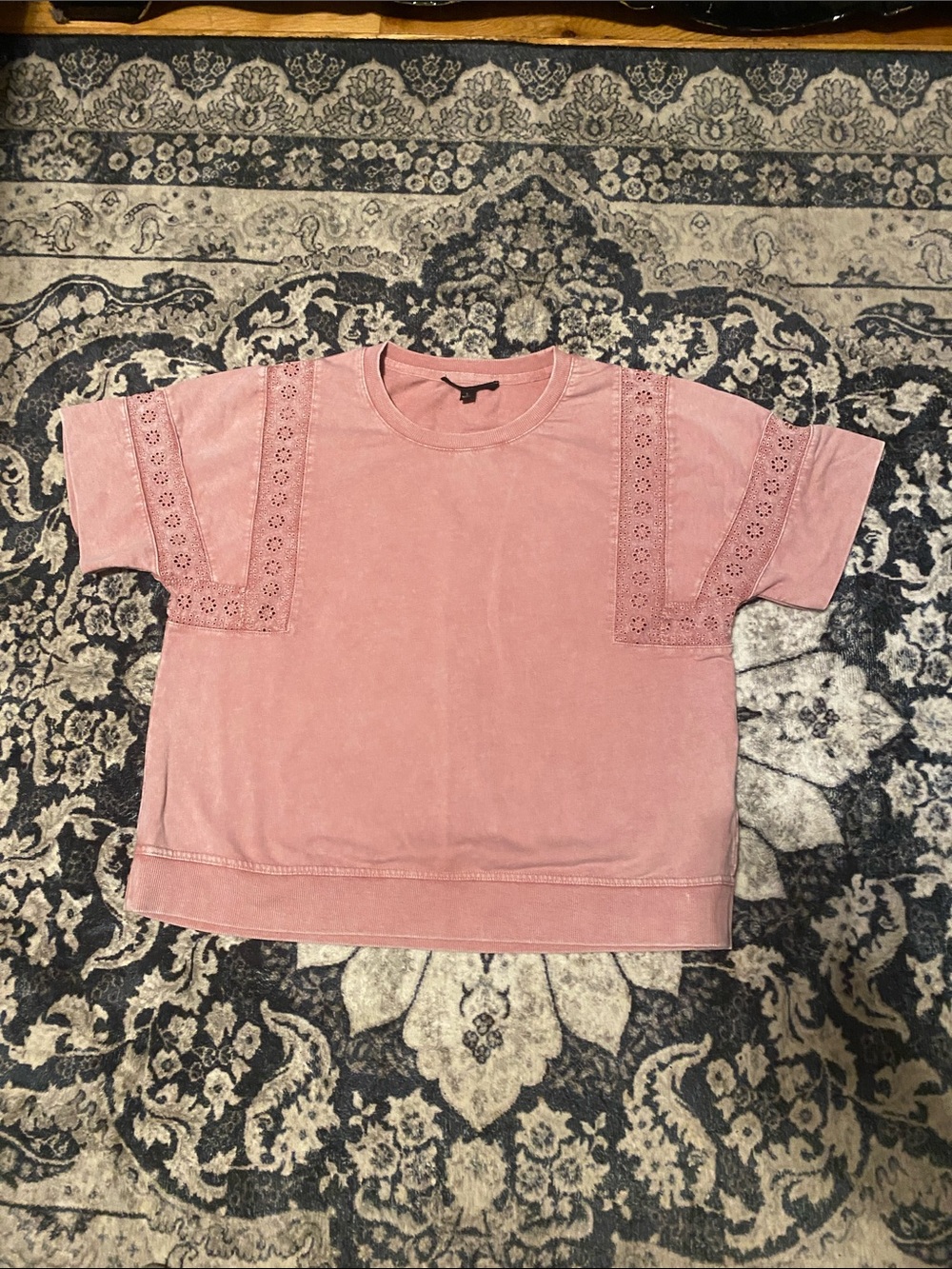 Women's Pink Short-Sleeve Eyelet Trim Top